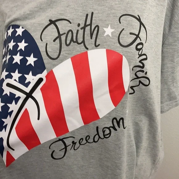 NWOT Faith Family Freedom T-shirt Size XXL - Picture 8 of 11